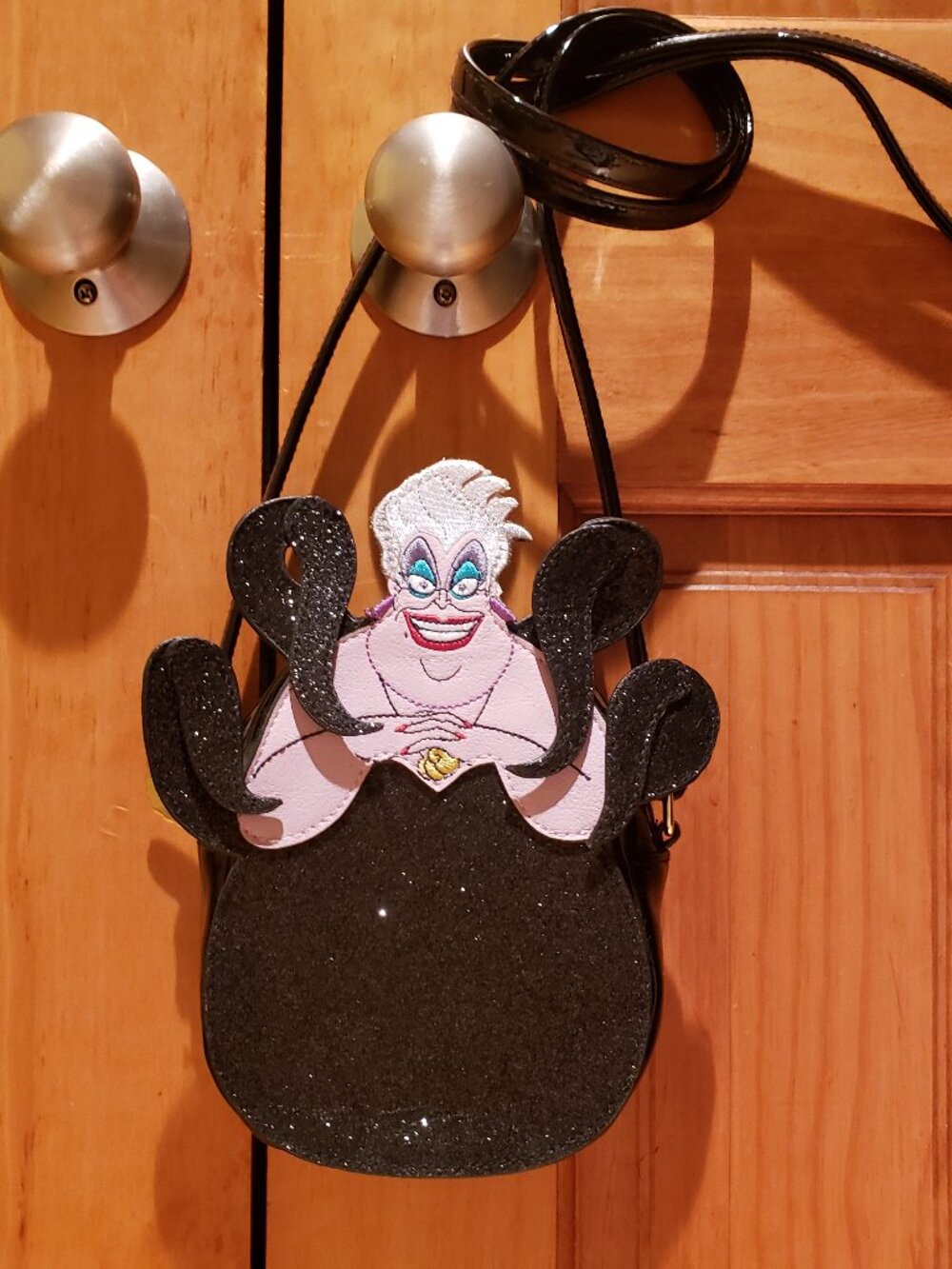 Disney Ursula Danielle Nicole Crossbody Bag Glitter Black Torrid Little Mermaid